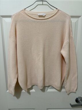 SELF CONTRAST Light Peach Top.